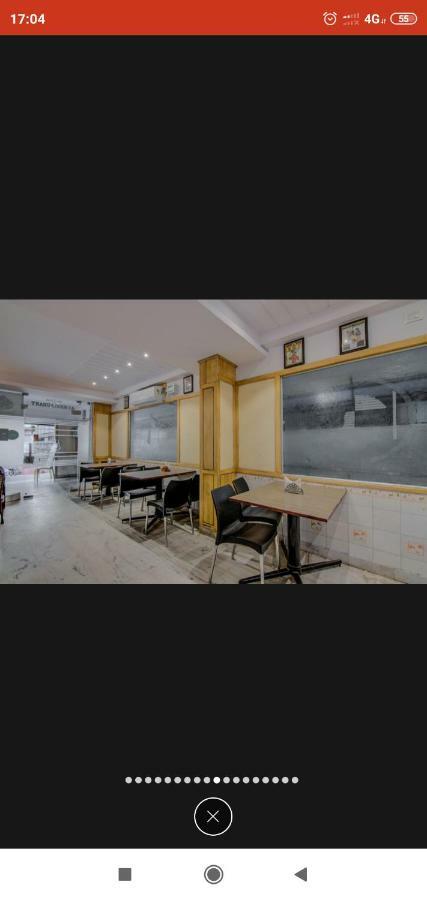 Anupama Hotel ヴィシャーカパトナム エクステリア 写真
