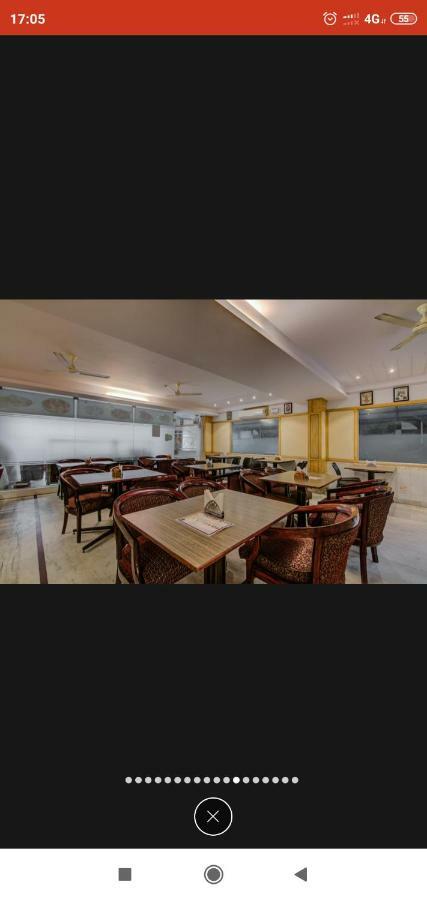 Anupama Hotel ヴィシャーカパトナム エクステリア 写真